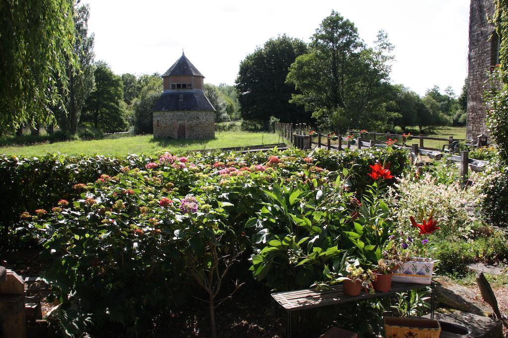 Moulin De La Beraudaie Bed & Breakfast Bohal Екстериор снимка